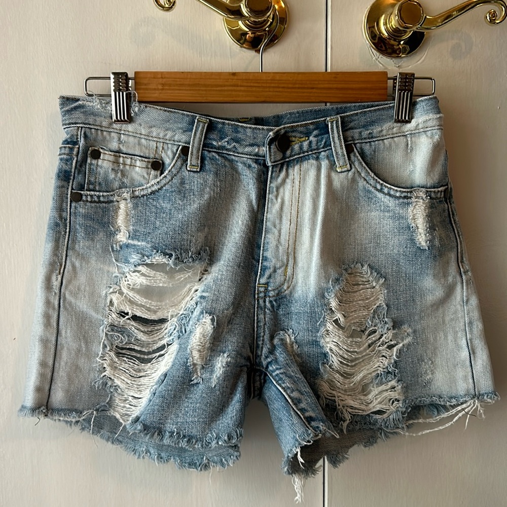Japanese brand LagunaMoon short damaged jeans